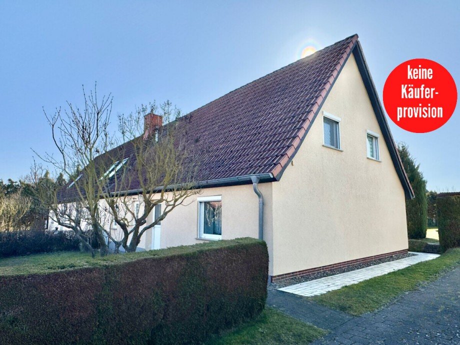 Hausansicht Doppelhaush�lfte Blankenhof / Chemnitz