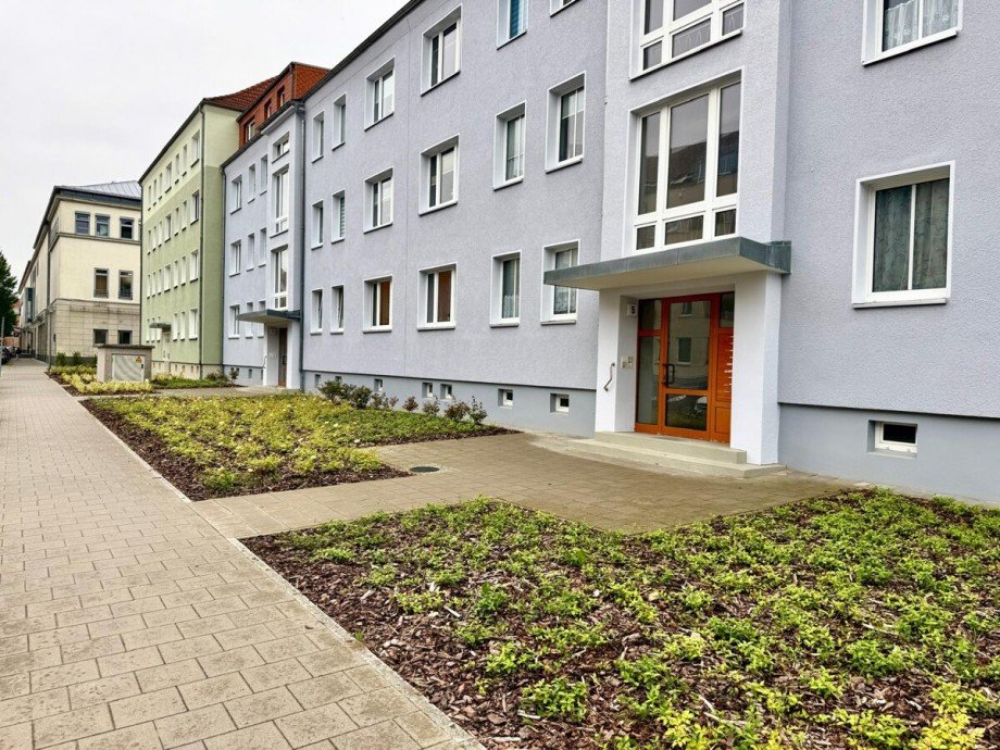 Hauseingang Etagenwohnung Neubrandenburg