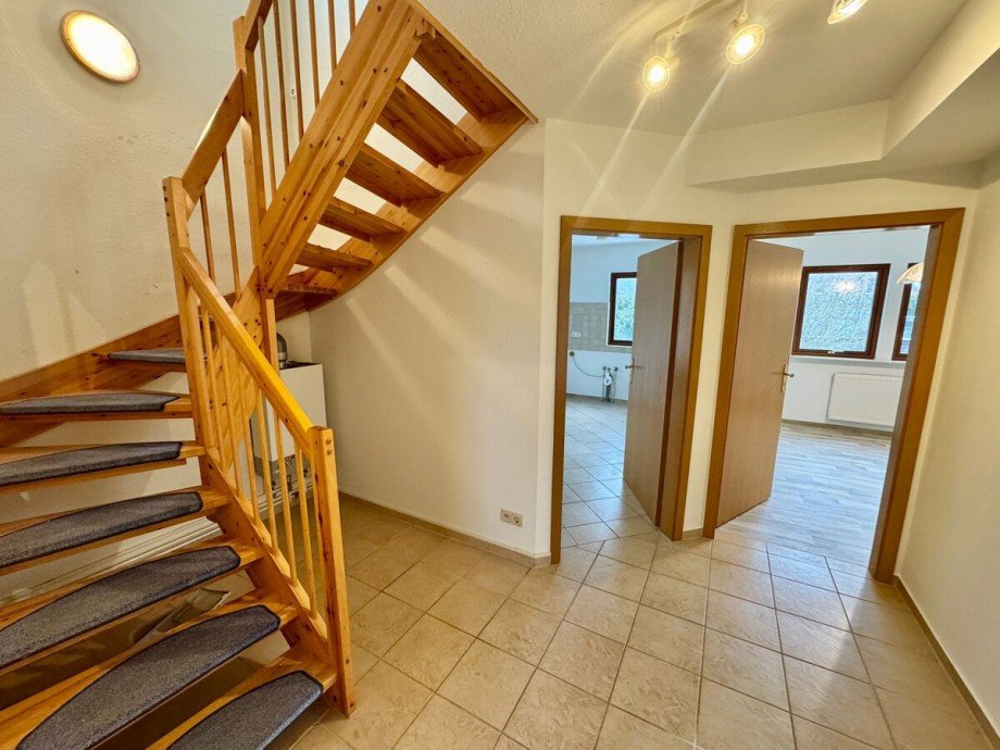 Flur mit Treppe Einfamilienhaus Gro� Teetzleben / Lebbin