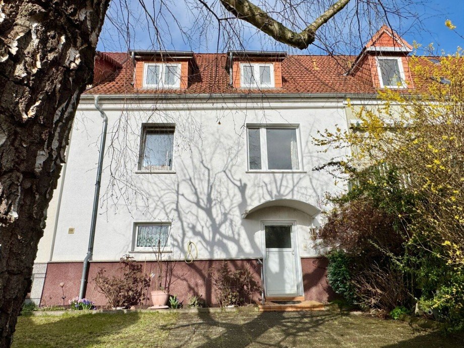 Hausansicht von hinten Reihenmittelhaus Neustrelitz
