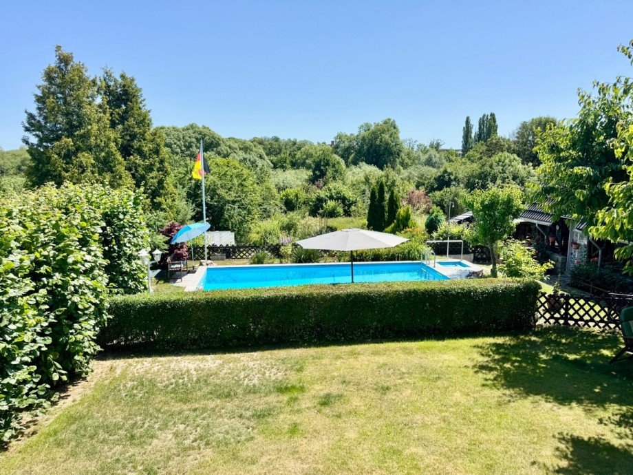 Blick aus dem Wintergarten Einfamilienhaus Strasburg