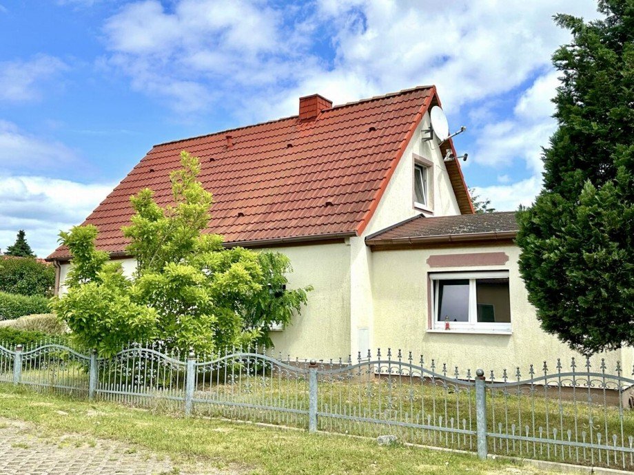 Hausansicht Einfamilienhaus Krackow / Lebehn