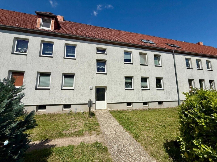 Hauseingang Etagenwohnung Neubrandenburg
