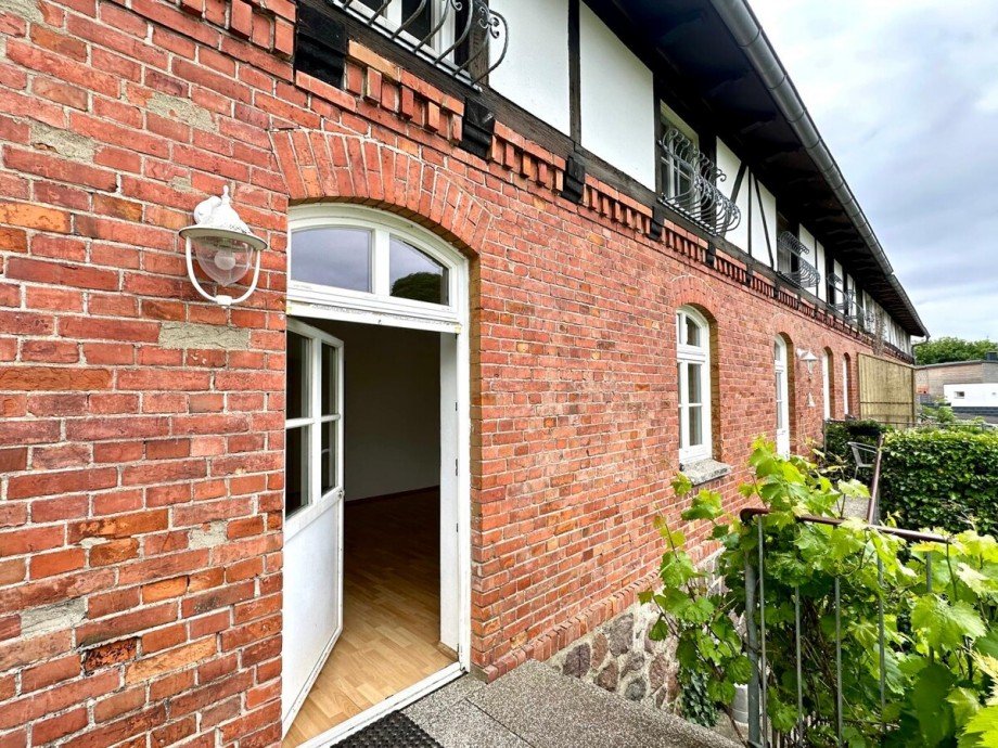 Balkont�r Zweifamilienhaus Klein Helle