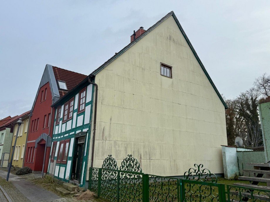Giebelseite Einfamilienhaus Friedland