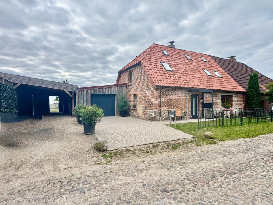 PHOTO-2026-09-11-19-18-59 6 Doppelhaush�lfte M�llenhagen