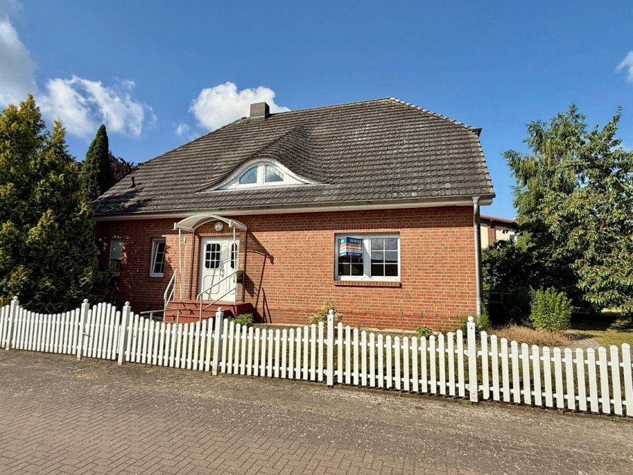 Einfamilienhaus Einfamilienhaus Neuendorf