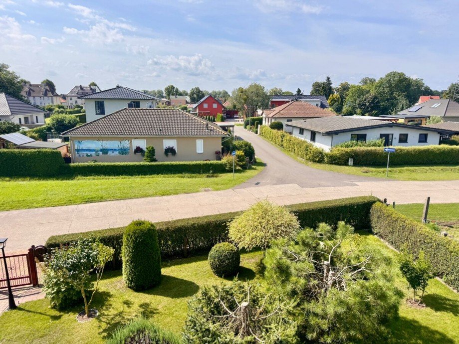 Blick aus dem Fenster zur Stra�enseite Einfamilienhaus Ueckerm�nde