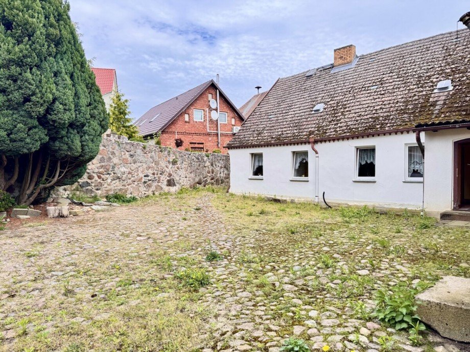 Hof Einfamilienhaus Br�ssow