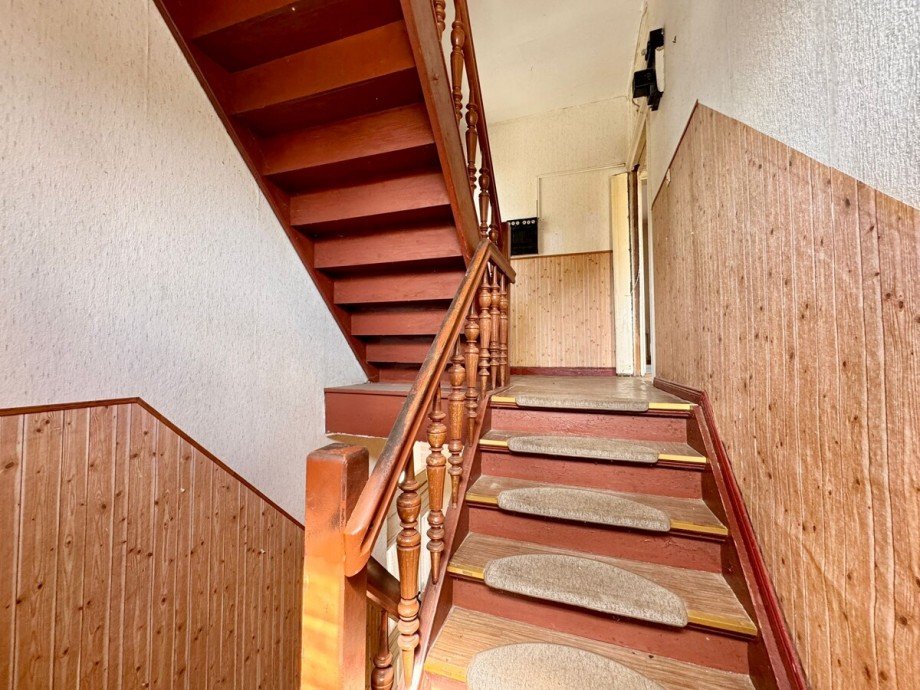 Treppe zum Obergeschoss Einfamilienhaus Neubrandenburg