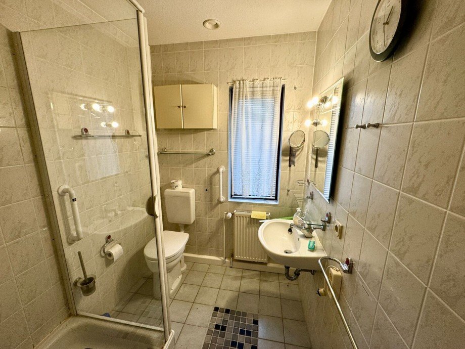 G�stebad im Erdgeschoss Einfamilienhaus Gro� Teetzleben / Lebbin