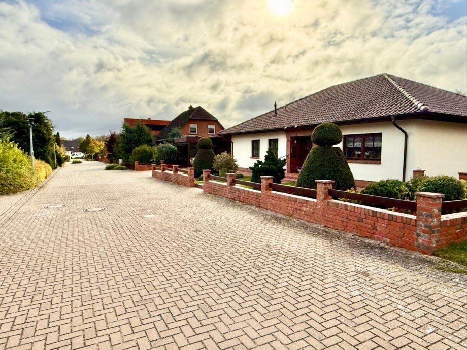 Spielstra�e Einfamilienhaus Neubrandenburg