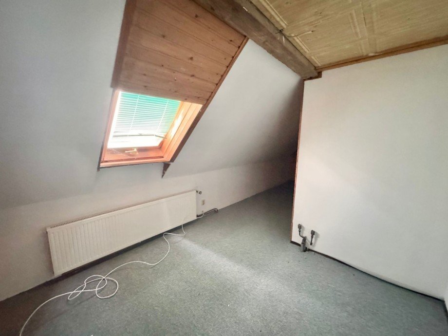 Zimmer Dachgeschoss Doppelhaush�lfte Blankenhof