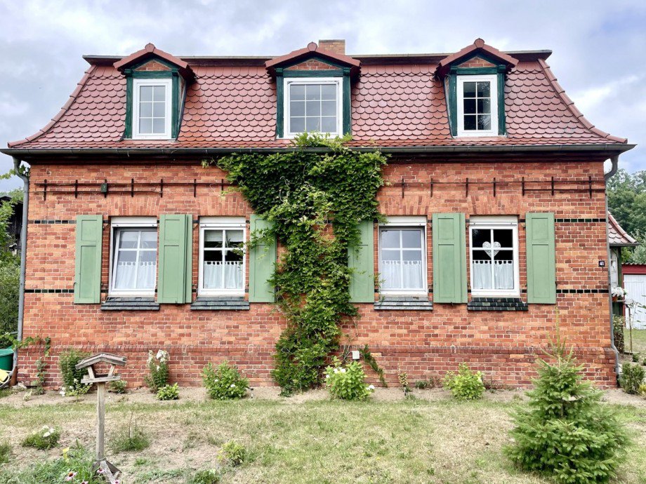 Hausansicht Einfamilienhaus Rothem�hl