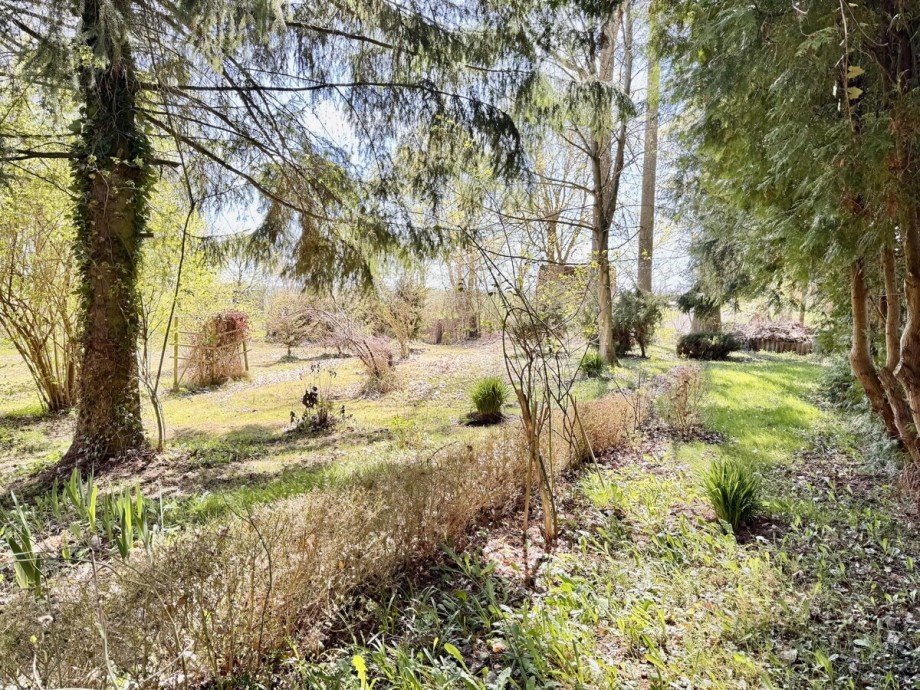 Garten Doppelhaush�lfte Belling