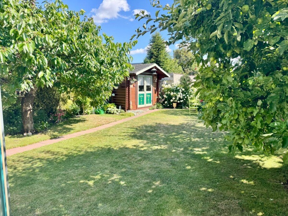 das Grundst�ck Einfamilienhaus Strasburg