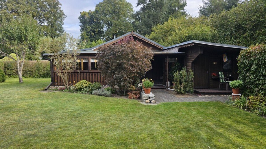 Grundst�ck Ferienhaus Wokuhl-Dabelow / Carolinenhof