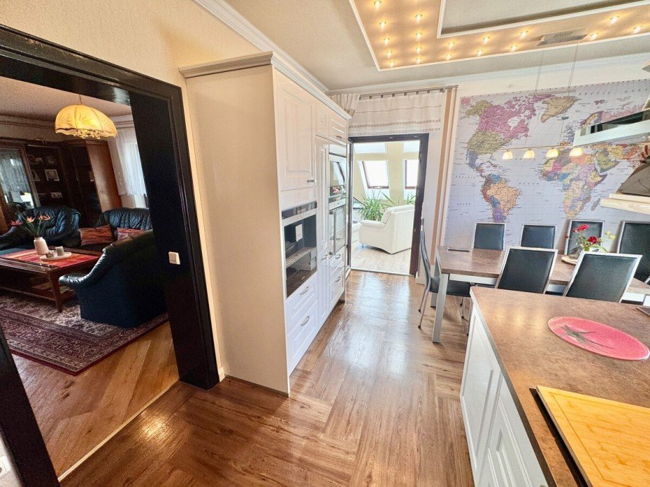 K�che, links Wohnzimmer Einfamilienhaus Strasburg