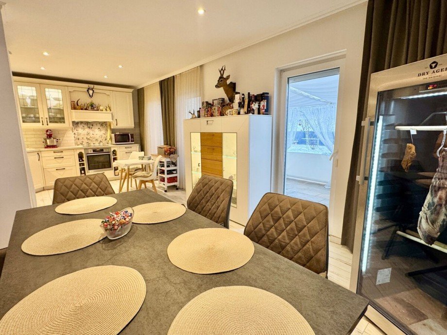 Blick E�platz zur K�che Einfamilienhaus Neustrelitz
