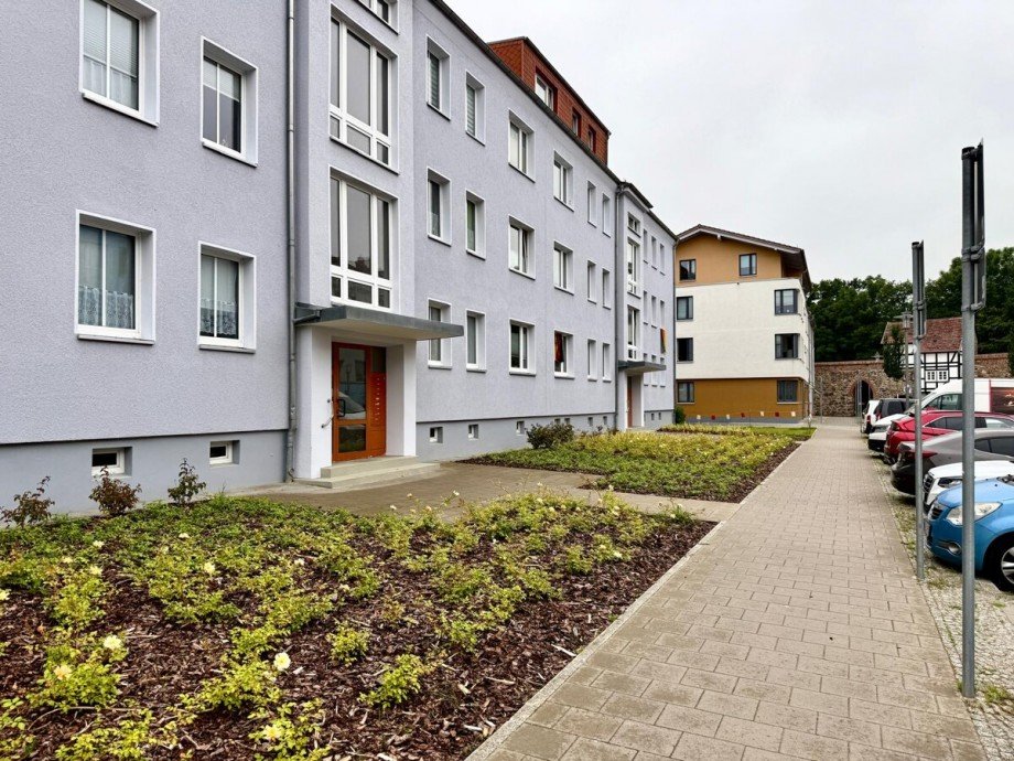 Hauseingang Etagenwohnung Neubrandenburg