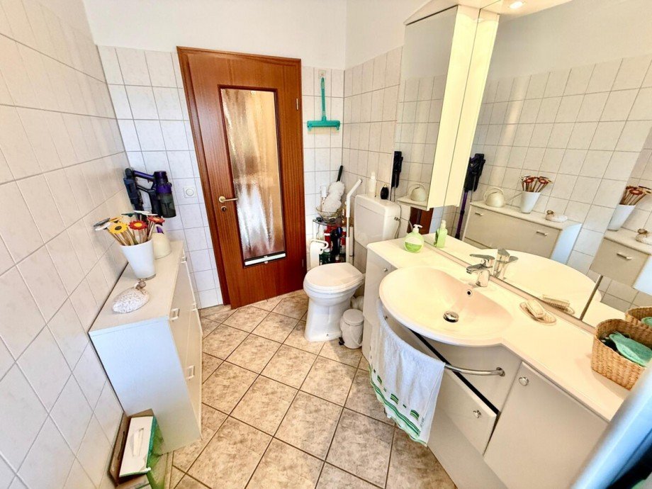 HWR mit G�ste WC Einfamilienhaus Neubrandenburg