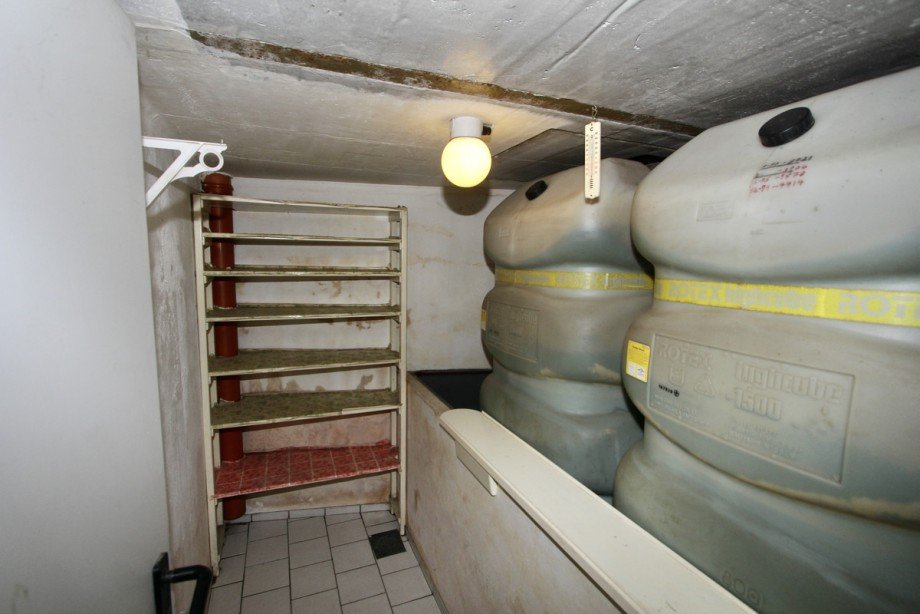 �l Tanks Reihenhaus Jatznick/ Blumenhagen