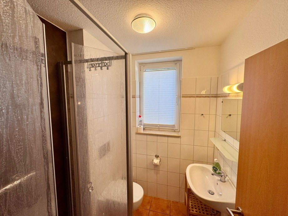 Bad im Souterrain Ferienhaus R�bel/M�ritz