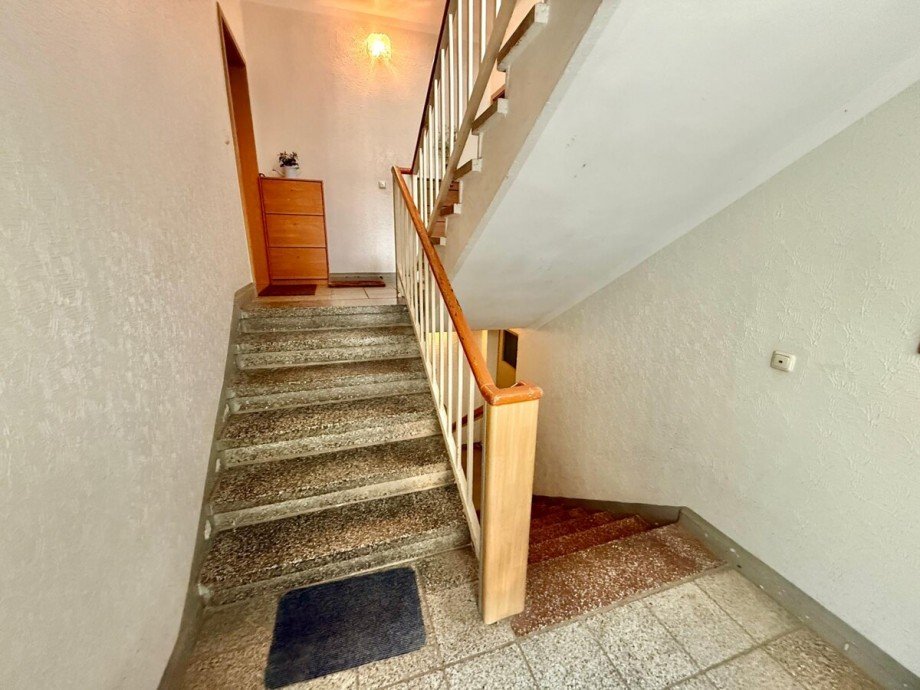 Treppenhaus Etagenwohnung Neubrandenburg