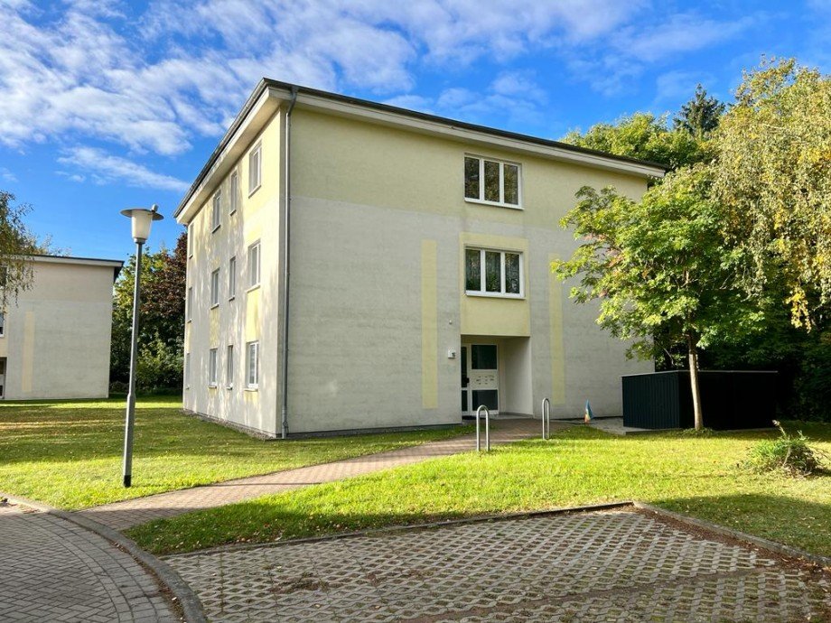 Hauseingang Erdgeschosswohnung Neubrandenburg