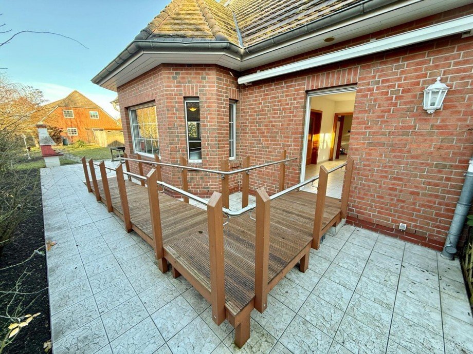 Ausgang mit Rampe Einfamilienhaus Neuendorf