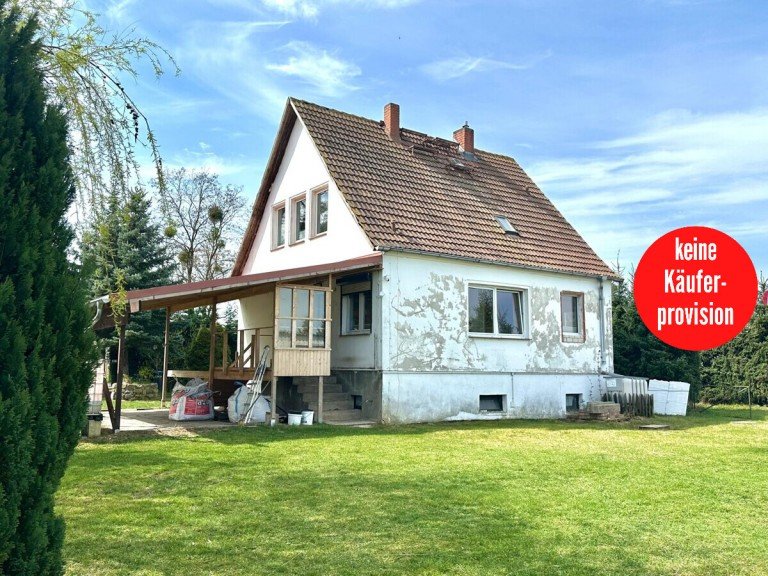 Hausansicht Strasburg / Gehren Einfamilienhaus HORN IMMOBILIEN ++ Alleinlage gesucht? Einfamilienhaus, voll unterkellert in Gehren bei Strasburg