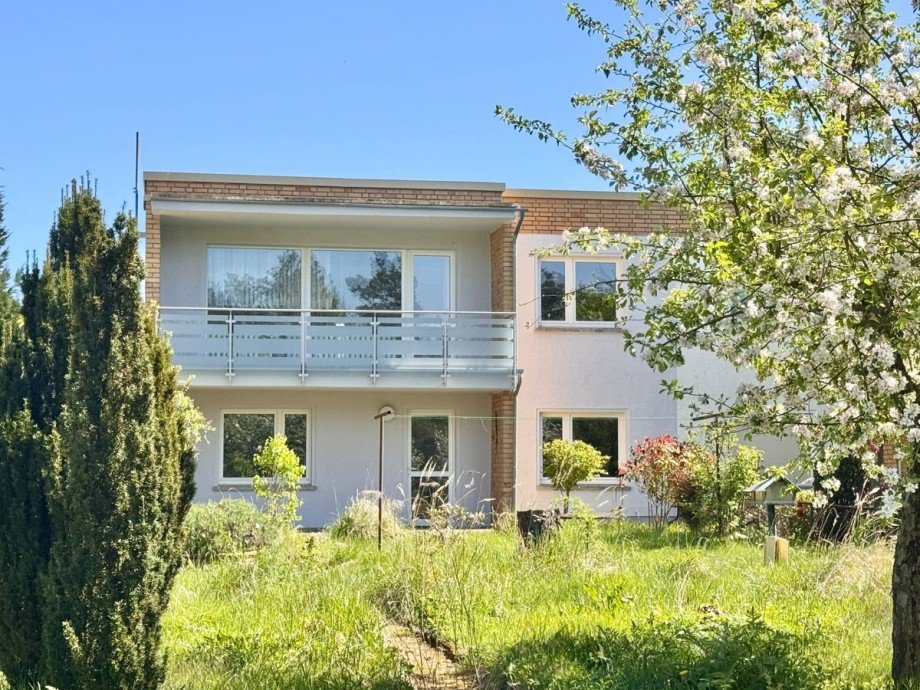 Hausansicht vom Grundst�ck Doppelhaush�lfte Neubrandenburg