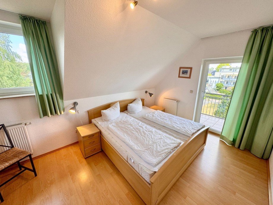 Schlafzimmer Dachgeschoss Ferienhaus R�bel/M�ritz