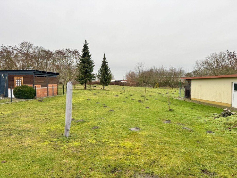 das Grundst�ck Reihenendhaus Jatzke