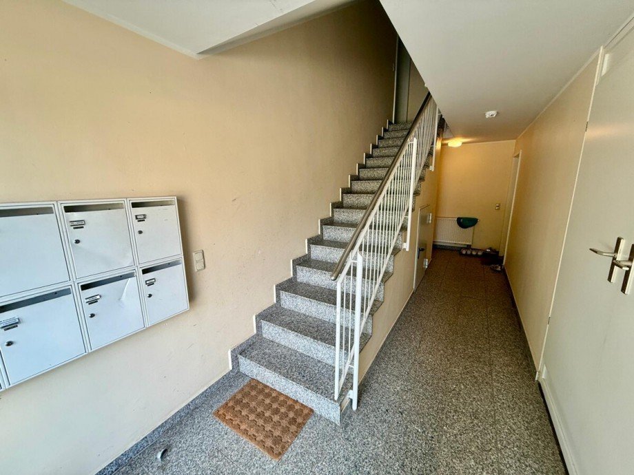 Treppenhaus Etagenwohnung Neubrandenburg