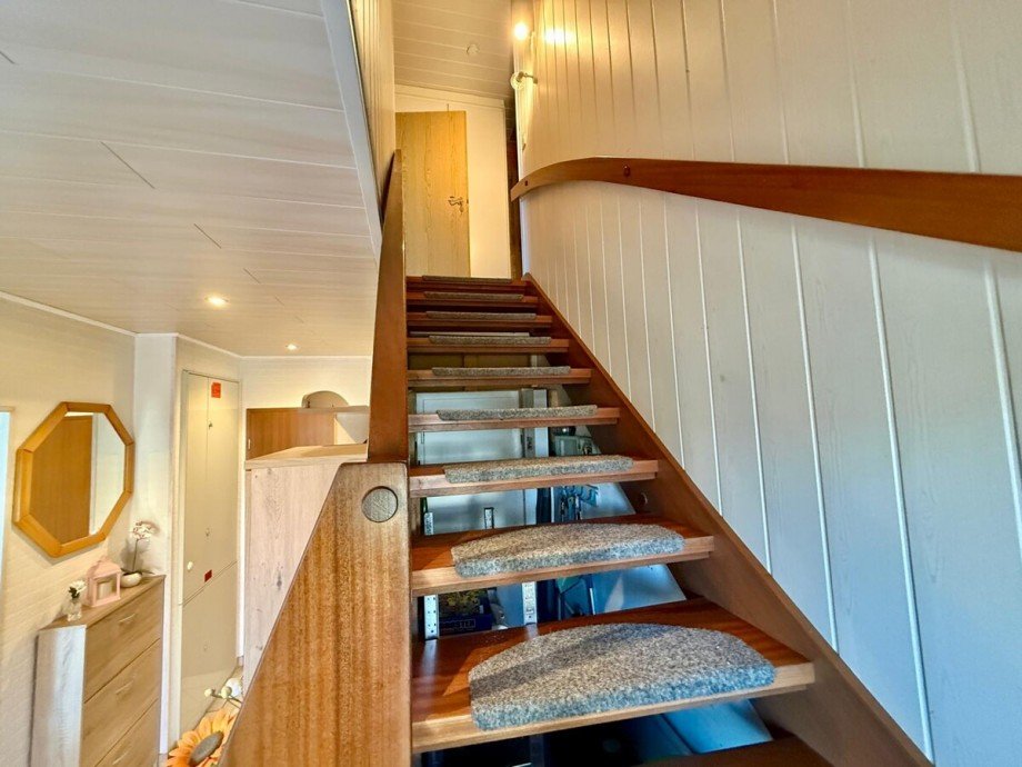 Treppe zum DG Einfamilienhaus Ihlenfeld
