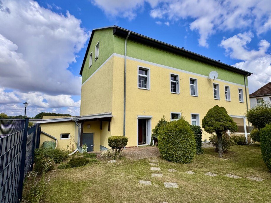 Hausansicht Etagenwohnung Tantow