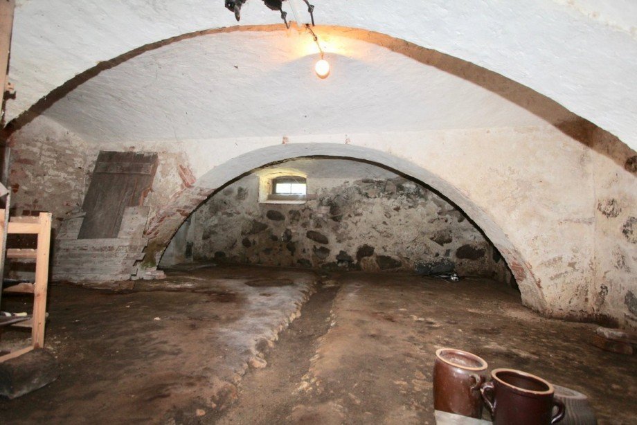 Detail Keller Zweifamilienhaus C�lpin