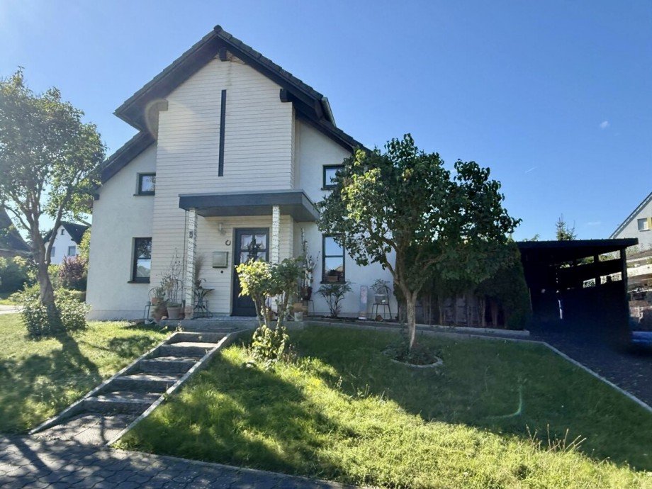 Hausansicht Einfamilienhaus Neubrandenburg