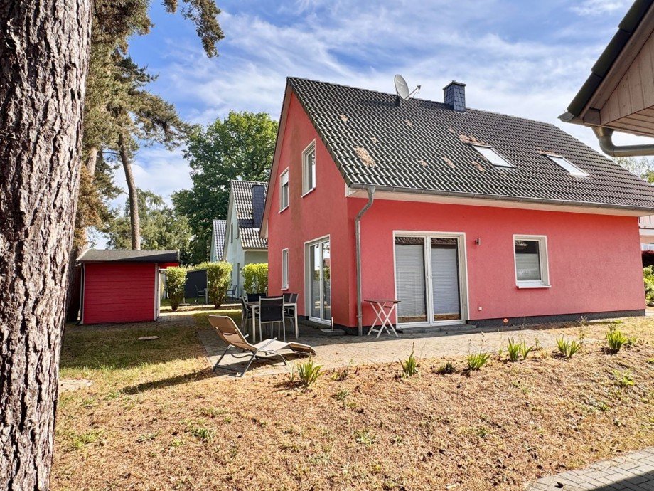 Hausansicht mit Terrasse Ferienhaus R�bel/M�ritz