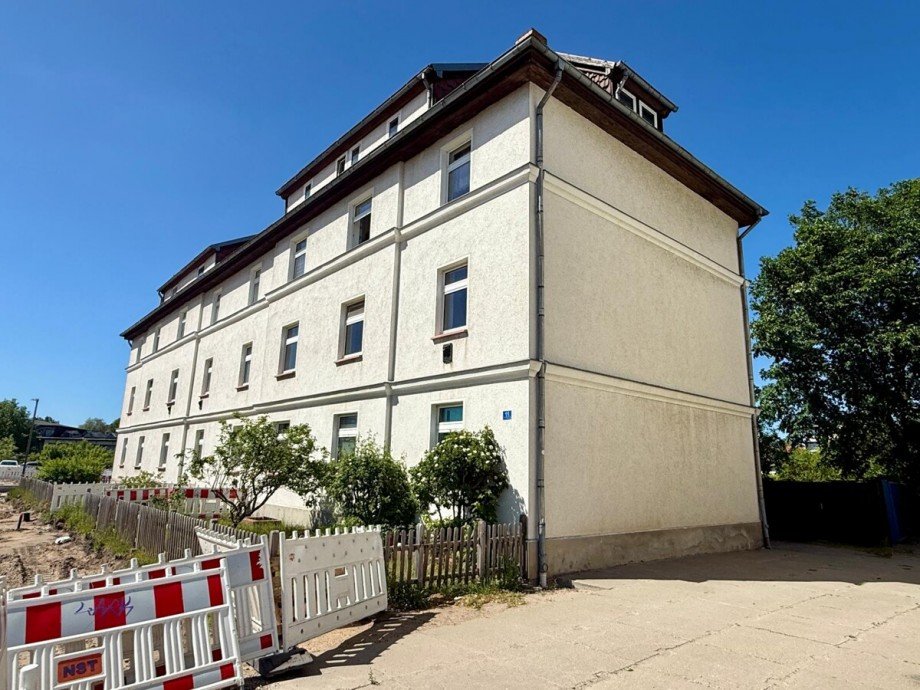 Giebelseite Mehrfamilienhaus Neubrandenburg