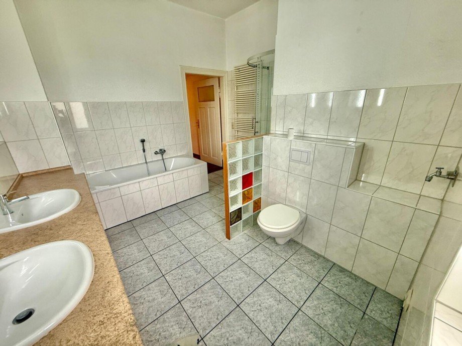 Badezimmer Erdgeschosswohnung Neubrandenburg