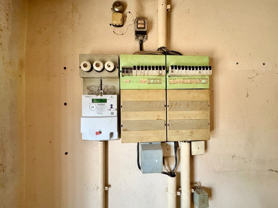Elektro Doppelhaush�lfte Neubrandenburg
