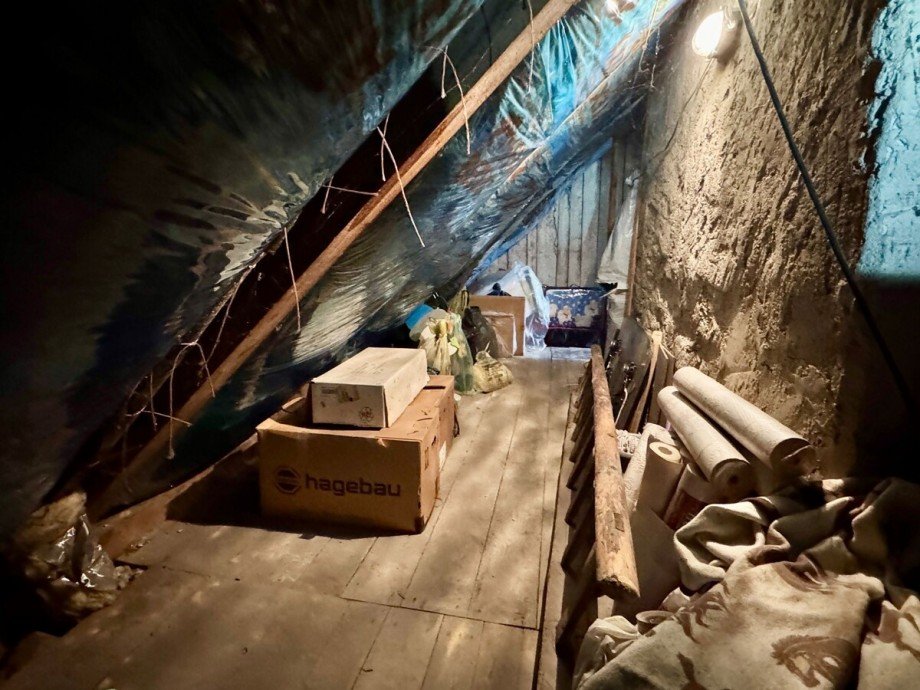 Dachboden Doppelhaush�lfte Burg Stargard