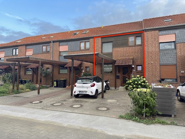 Reihennmittelhaus Neubrandenburg Reihenmittelhaus HORN IMMOBILIE++ Neubrandenburg, Reihenmittelhaus mit 5 Zimmern, Carport und Keller-MIETANGEBOT-
