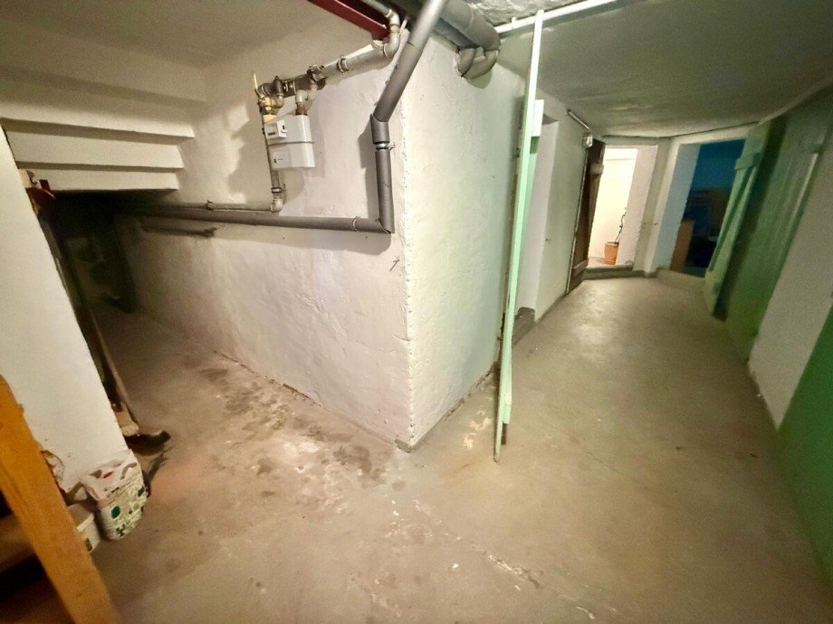 Flur Keller Erdgeschosswohnung Neubrandenburg