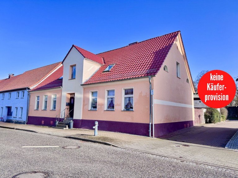 Einfamiliehaus in Br�ssow Br�ssow Einfamilienhaus HORN IMMOBILIEN ++ gro�es Einfamilienhaus in Br�ssow bei L�cknitz