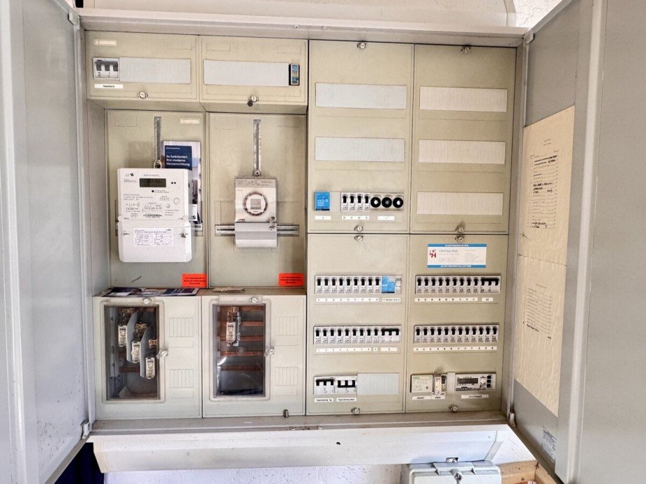 Elektrokasten Doppelhaush�lfte Belling