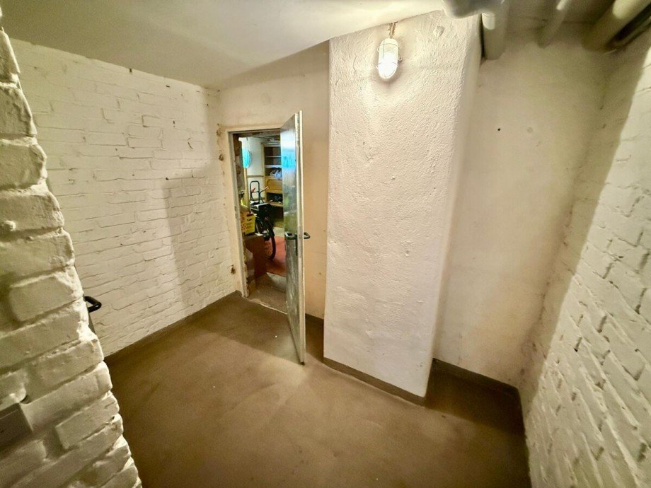 Zugang eigener Keller Etagenwohnung Neubrandenburg