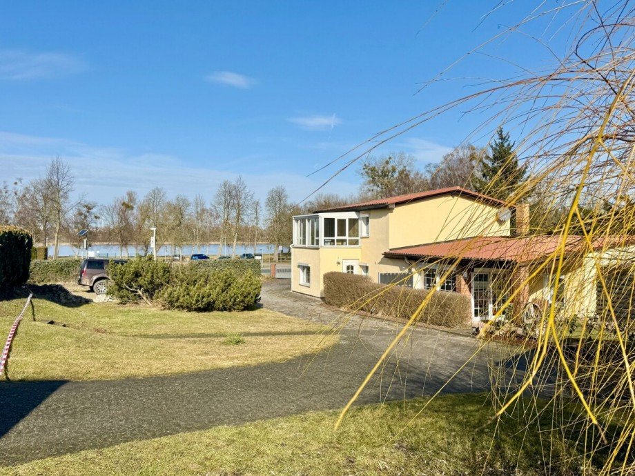 Grundst�ck mit Seeblick Haus Friedland